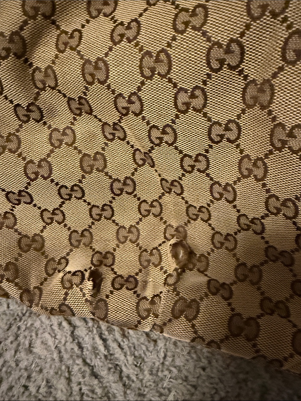 Gucci Beige GG Canvas Shoulder Bag with Light Pink Trim - Picture 3 of 9